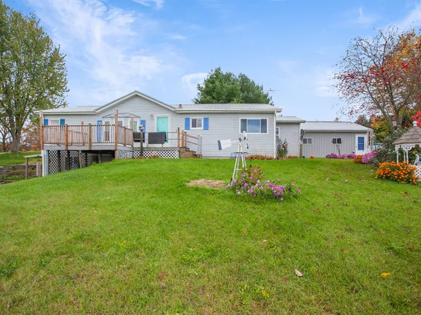 4035 Buffalo Rd, Buchanan, MI 49107