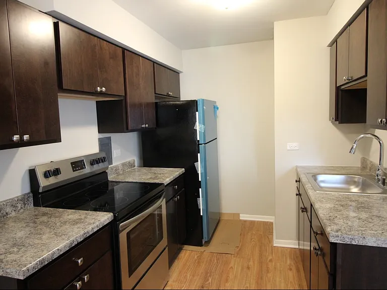 1640-44 W Morse Ave — Photo 1