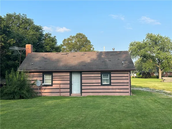 309 S Pennsylvania St, Chrisman, IL 61924