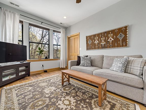 5th image of 5002 N Hermitage Ave #3N