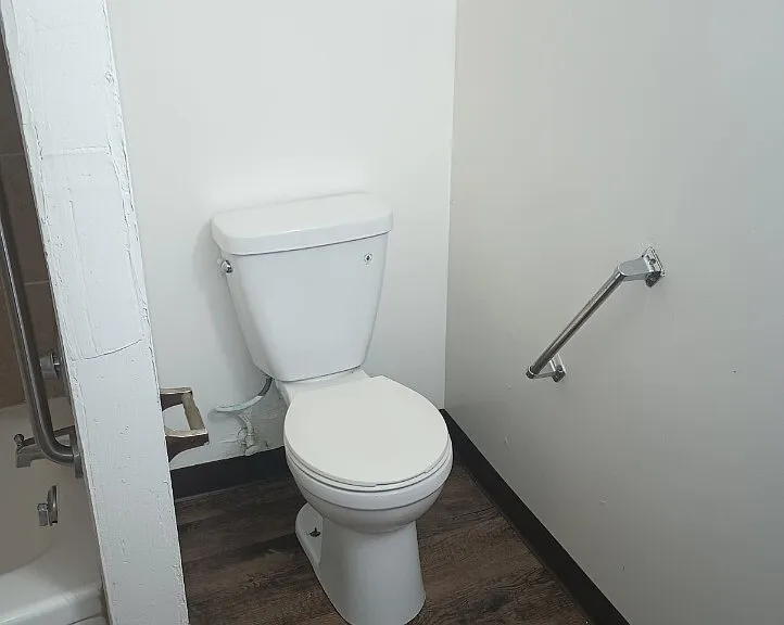 1734 W Shaw Ave — Photo 7