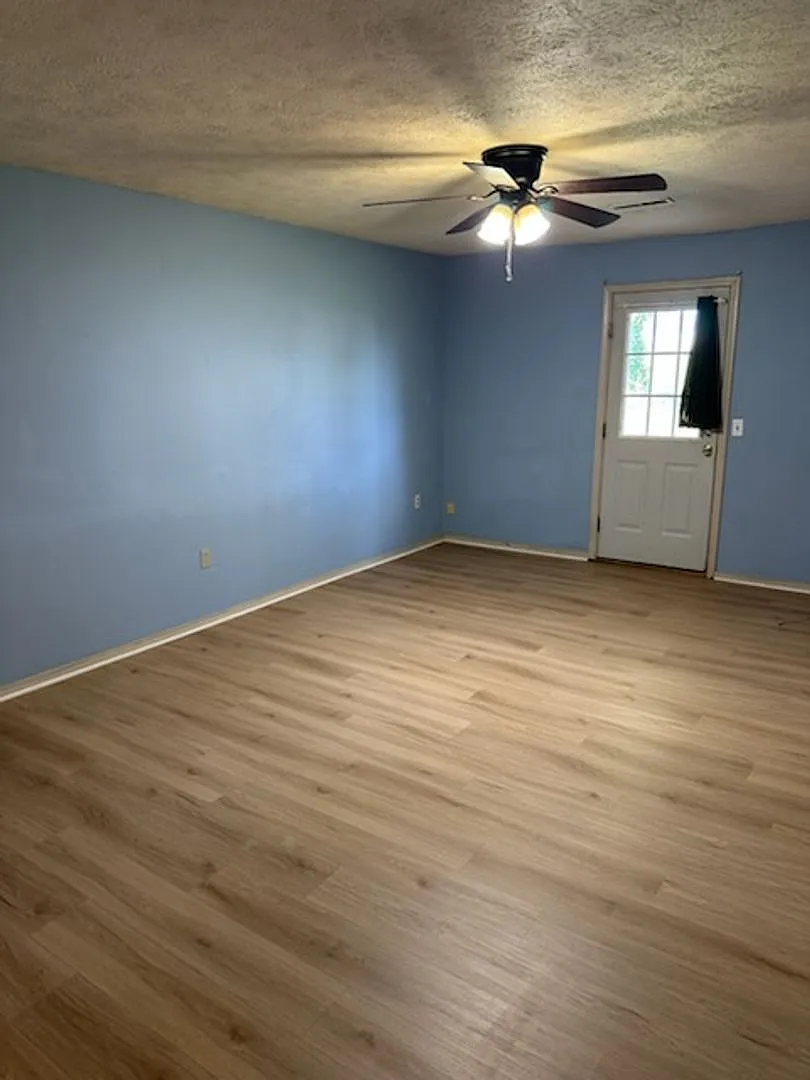 121 Elm St #1-4 — Photo 4