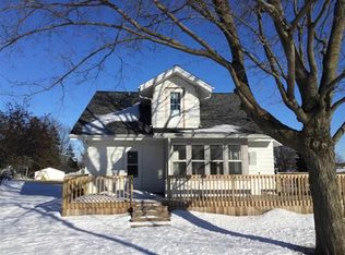 412 S Main St, Deforest, WI 53532