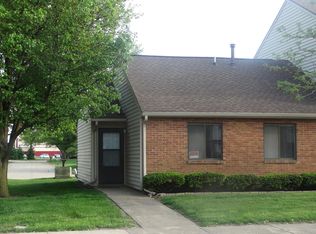 1609 Lyndhurst Dr APT A, Savoy, IL 61874