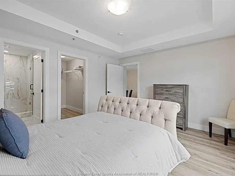 224 Main St E #602 — Photo 14