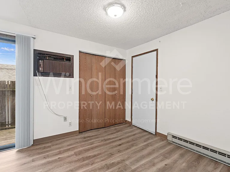 2702 E 31st Ave — Photo 12