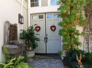 5960 Hedgewood Row, La Jolla, CA 92037