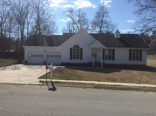 8809 Brookhill Dr, Hixson, TN 37343
