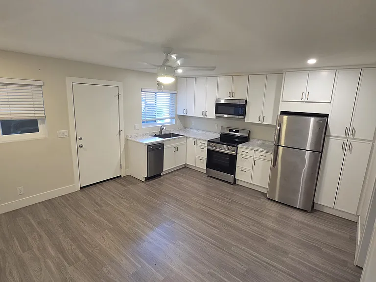 4488 Euclid Ave #23 — Photo 9