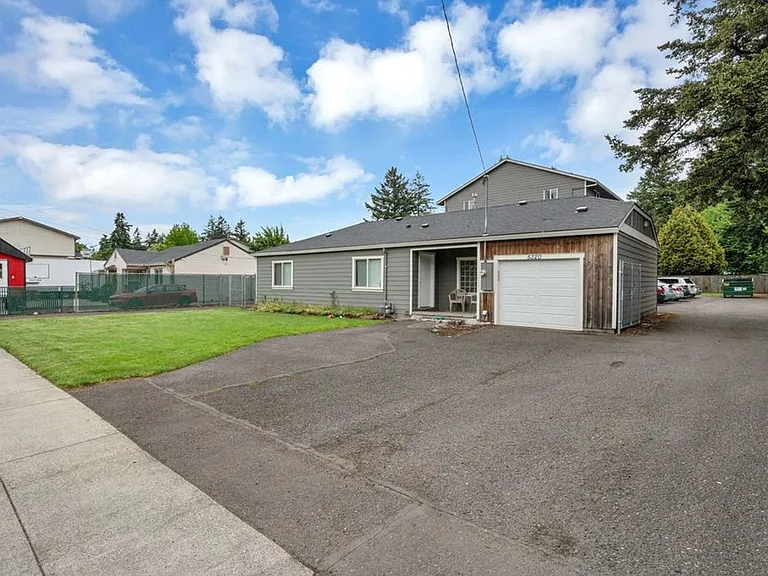 5320 SE 122nd Ave — Photo 6