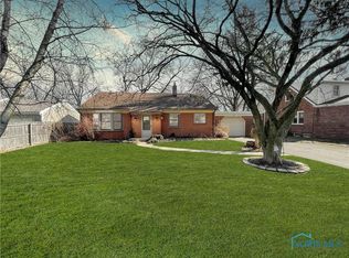 212 Maumee Dr, Waterville, OH 43566