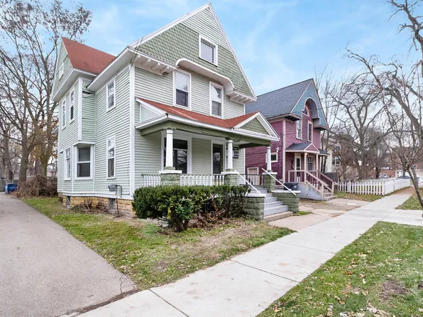 712 W Vine St, Kalamazoo, MI 49008