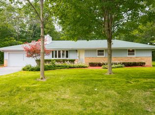 3723 Maplecrest Dr, Franklin, WI 53132