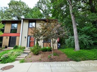 2311 Emerald Heights Ct, Reston, VA 20191