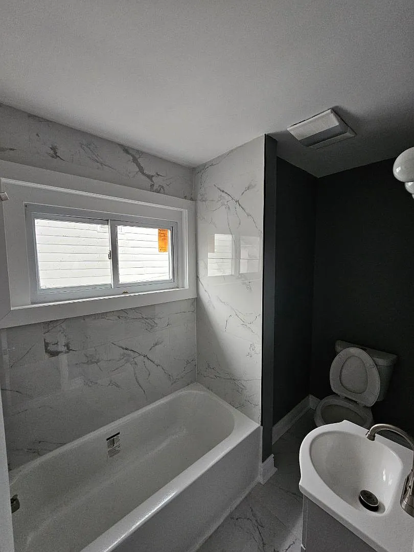 Property Photo - 50 Old Lancaster Rd #2