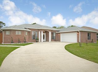 123 Palm Cir, Palm Shores, FL 32940