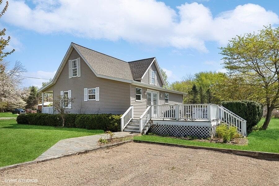 ③I.K.E 3734 Weechik Rd, Sawyer, MI 49125 | Zillow