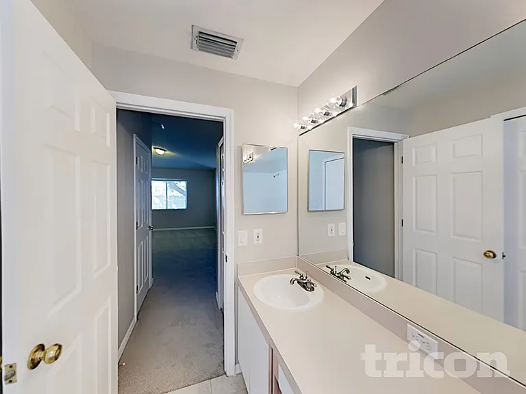 13232 Prestwick Dr — Photo 10