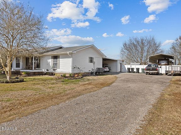 3rd image of 2300 Claude Leblanc Rd