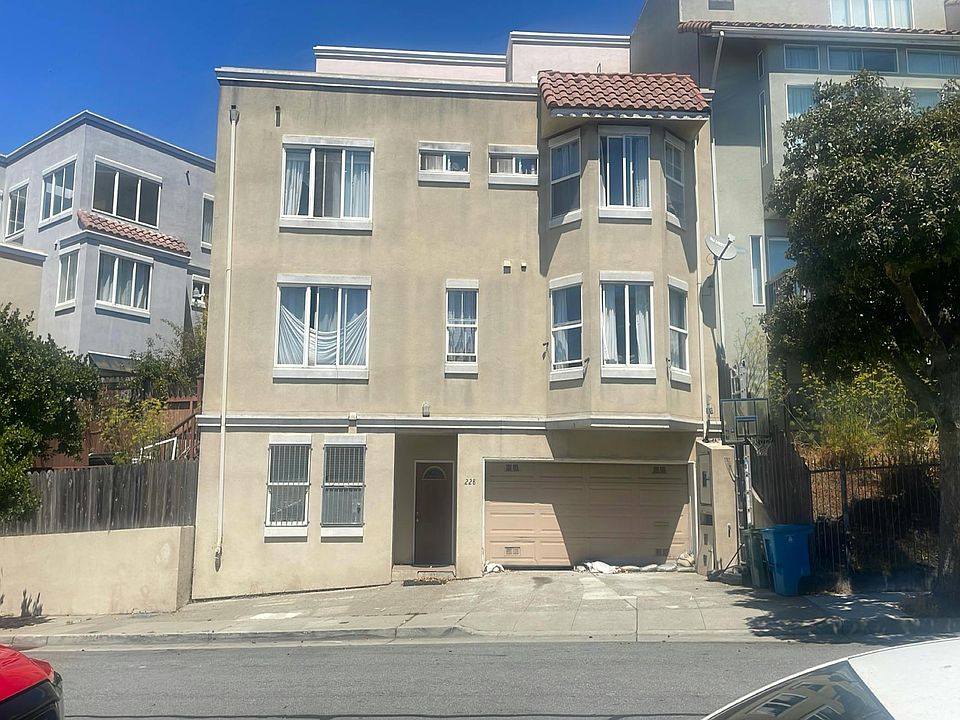 1st image of 228 Hester Ave
