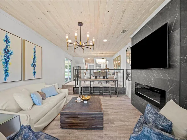 612 Bayou Dr #10994, Miramar Beach, FL 32550