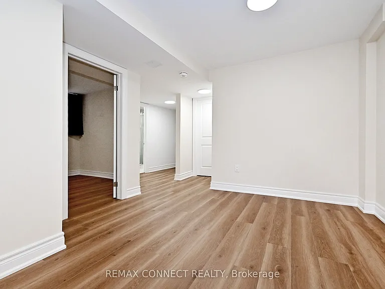 1788 Shelburne St — Photo 12