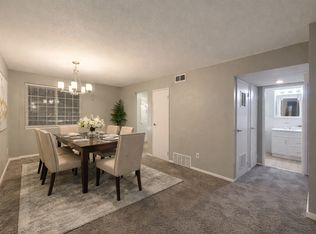 8 Bradley Cir #F, Enfield, CT 06082