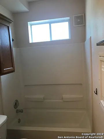 2 bed, 2.0 bath, 1005 sqft, $1,200 — Photo 4