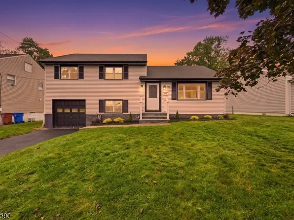 624 Exeter Rd, Linden City, NJ 07036