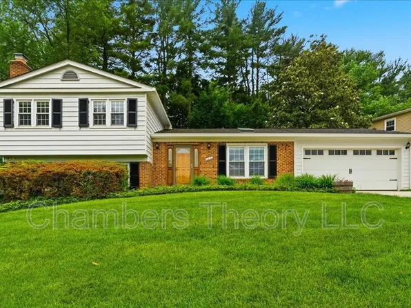 9221 Talisman Dr, Vienna, VA 22182