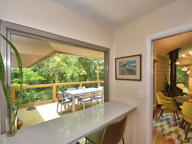 2268 Pine Ln — Photo 11