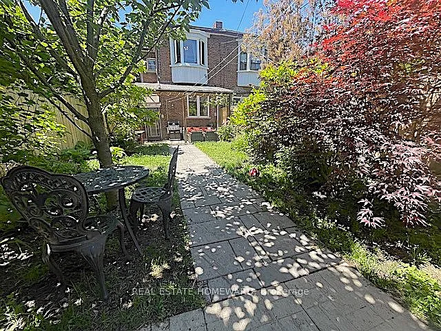 29 Appleton Ave — Photo 49