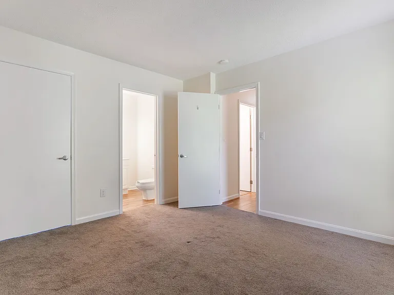 23240 Rosewood Ct #9 — Photo 15