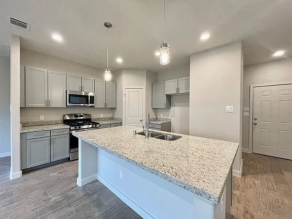 5th image of 15027 Eagle Feather Ct