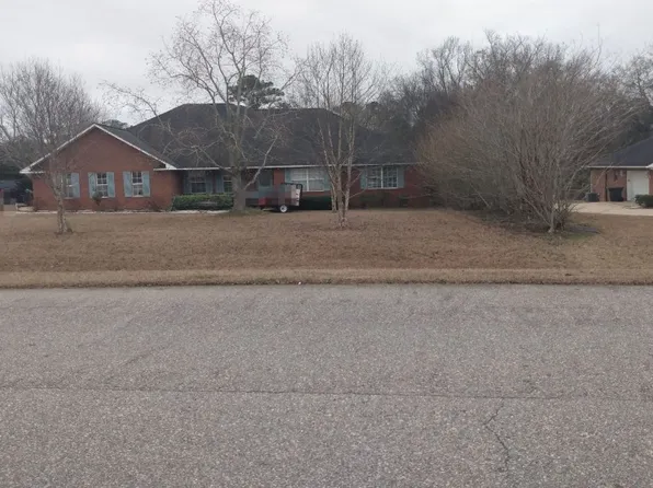 600 Carrington Cir, Thomasville, GA 31757