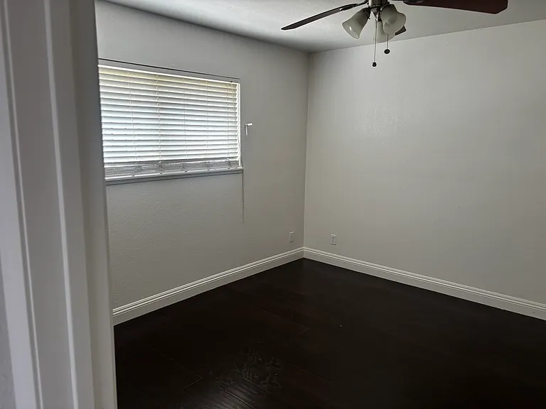 5631 Winchester Ct — Photo 12