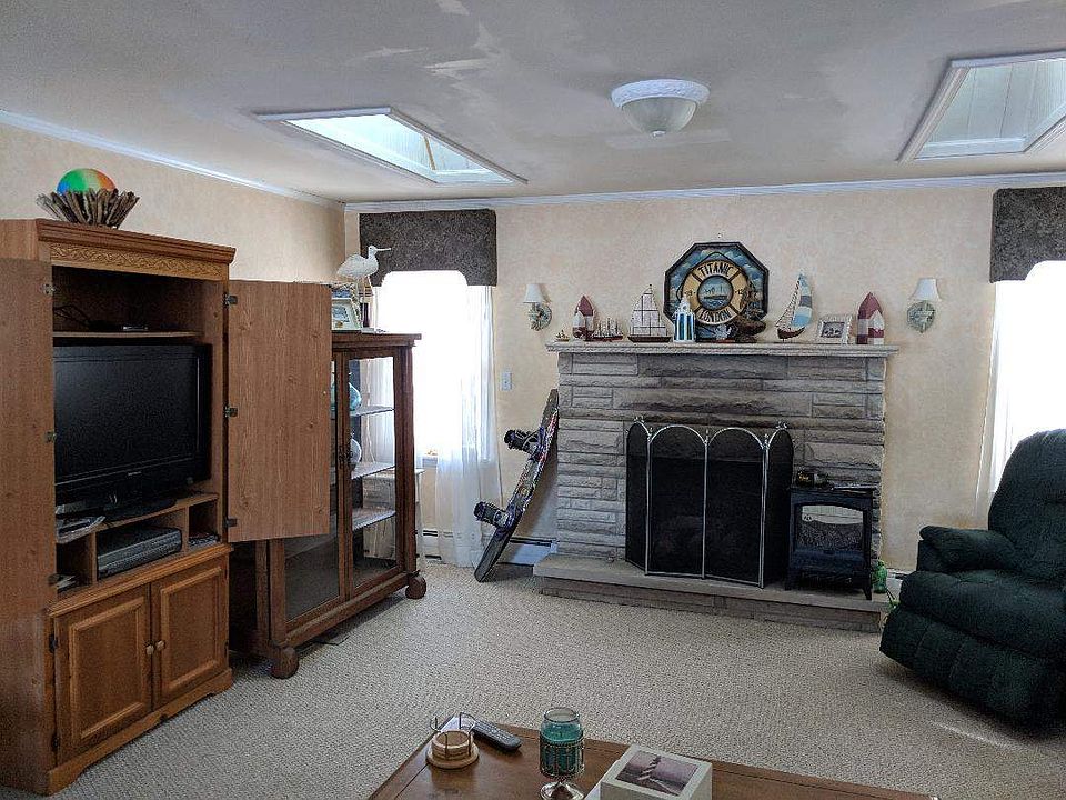2nd image of 5011 N Canyon Loop