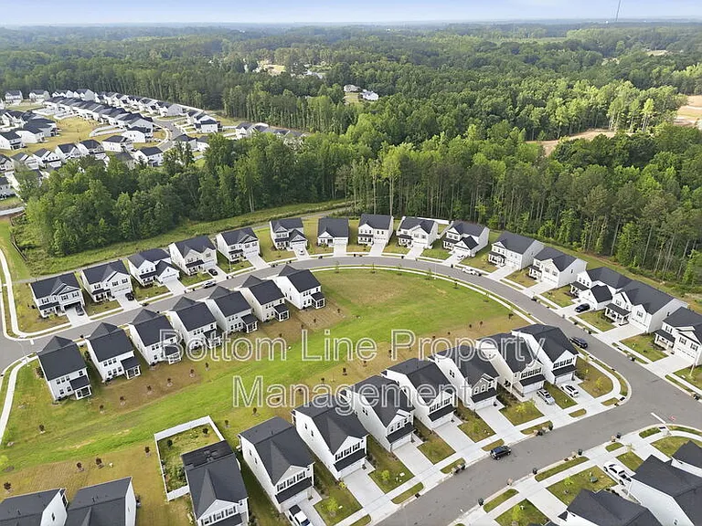 2029 Titanium Rock Rd — Photo 22