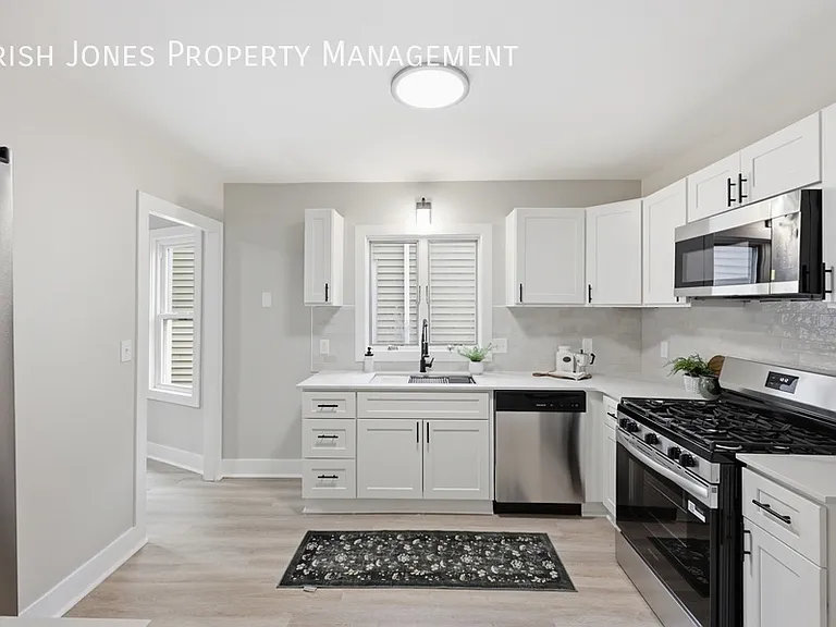 61 Princeton Pl #1 — Photo 5