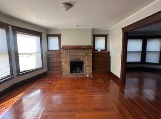 124 Hubinger St #2, New Haven, CT 06511