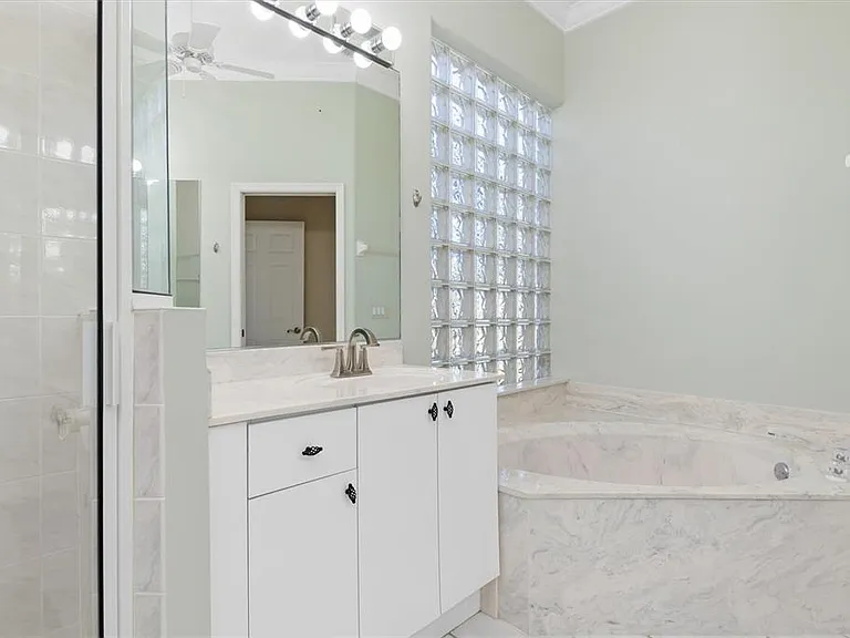 26040 Feathersound Dr — Photo 20