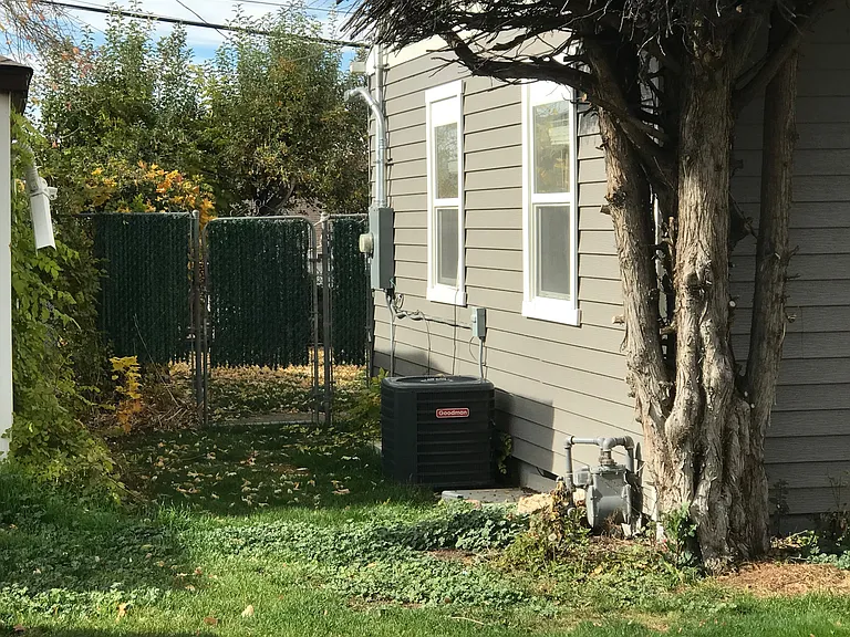 3885 S Nordin Ave — Photo 16