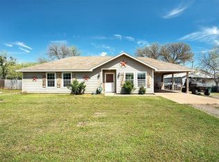 309 E Franklin Ave, Electra, TX 76360