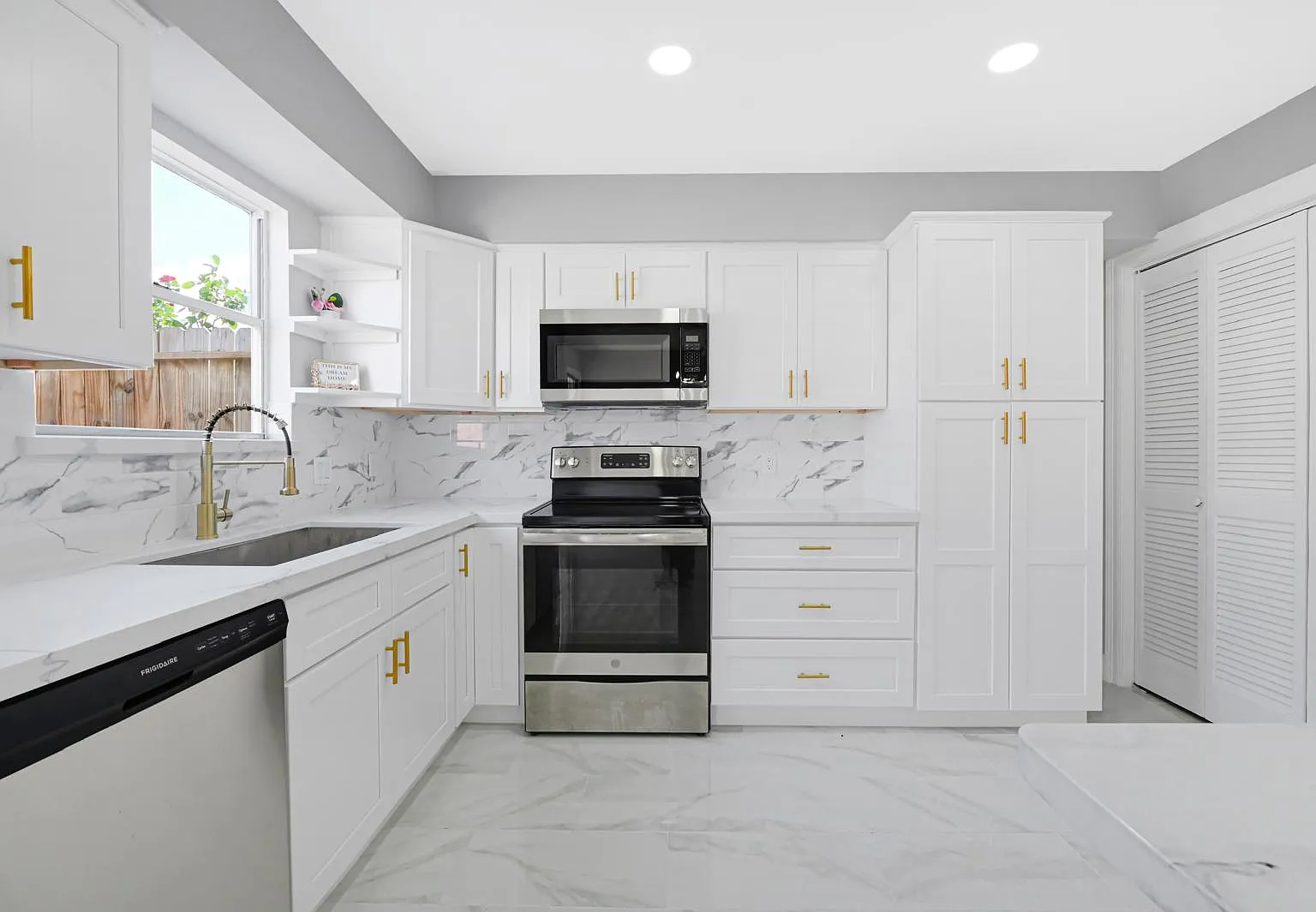 3 bed, 1658 sqft, $1,950 — Photo 3