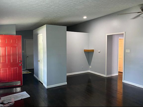 2nd image of 647 Woods Crossing Ln