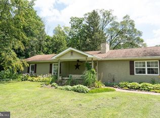 1909 Old Forty Foot Rd, Harleysville, PA 19438