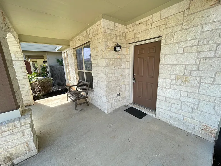 4610 Esper Ln — Photo 2