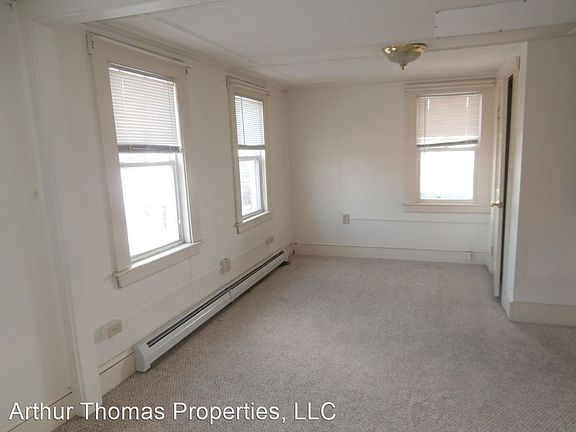 4th image of 99 Green St APT 5
