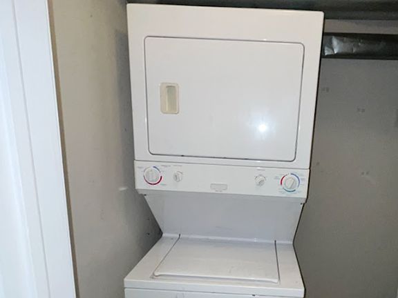 5th image of 1770 Daytona Ave Unit D