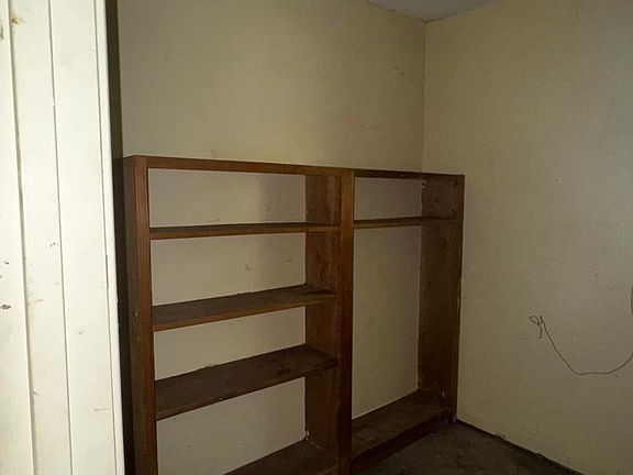 5th image of 107 Ashford Ct